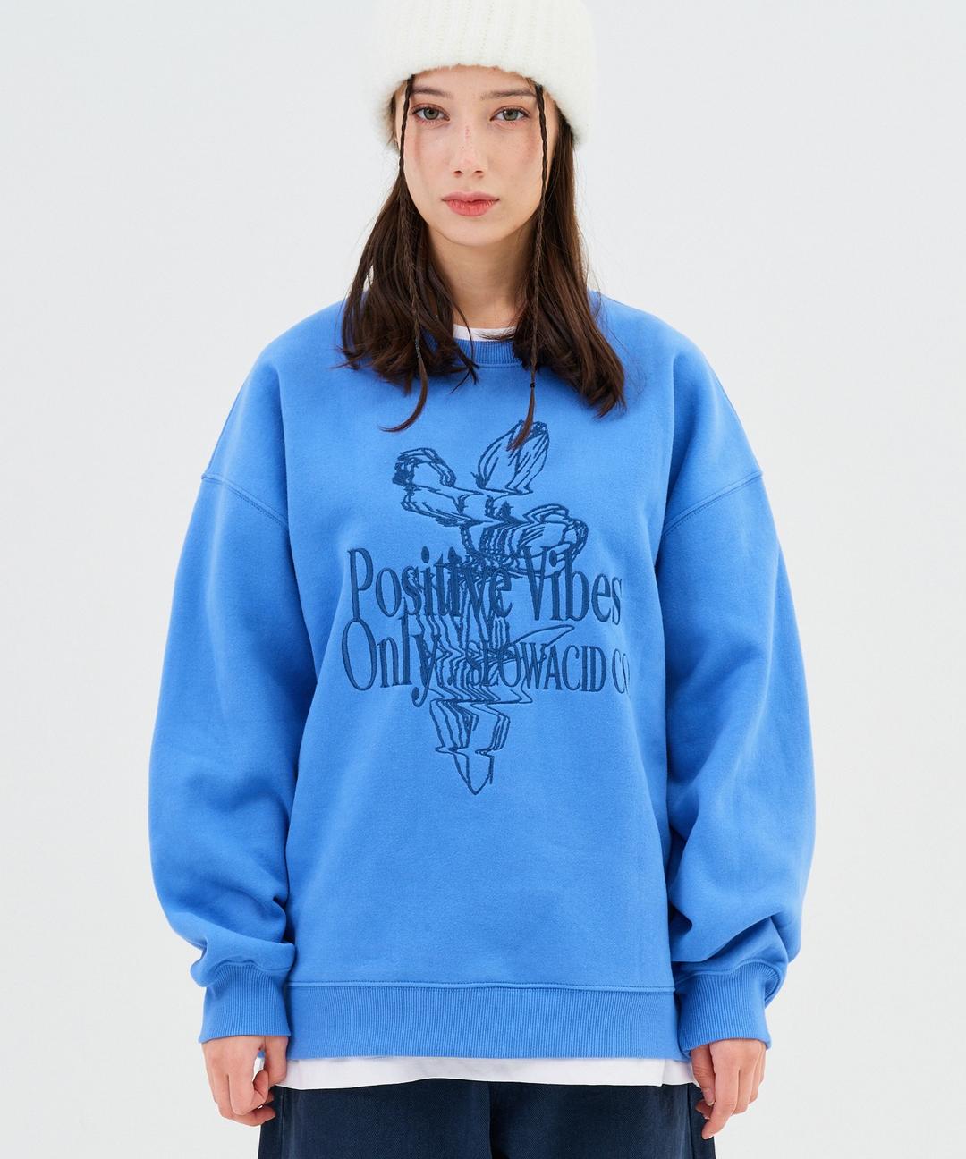 PEACH SKIN TULIP EMBROIDERY SWEATSHIRTS [BLUE]