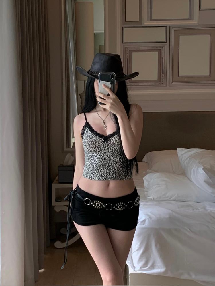 cotton low dolpfin shorts / 코튼 로우 돌핀 쇼츠 (2 color)