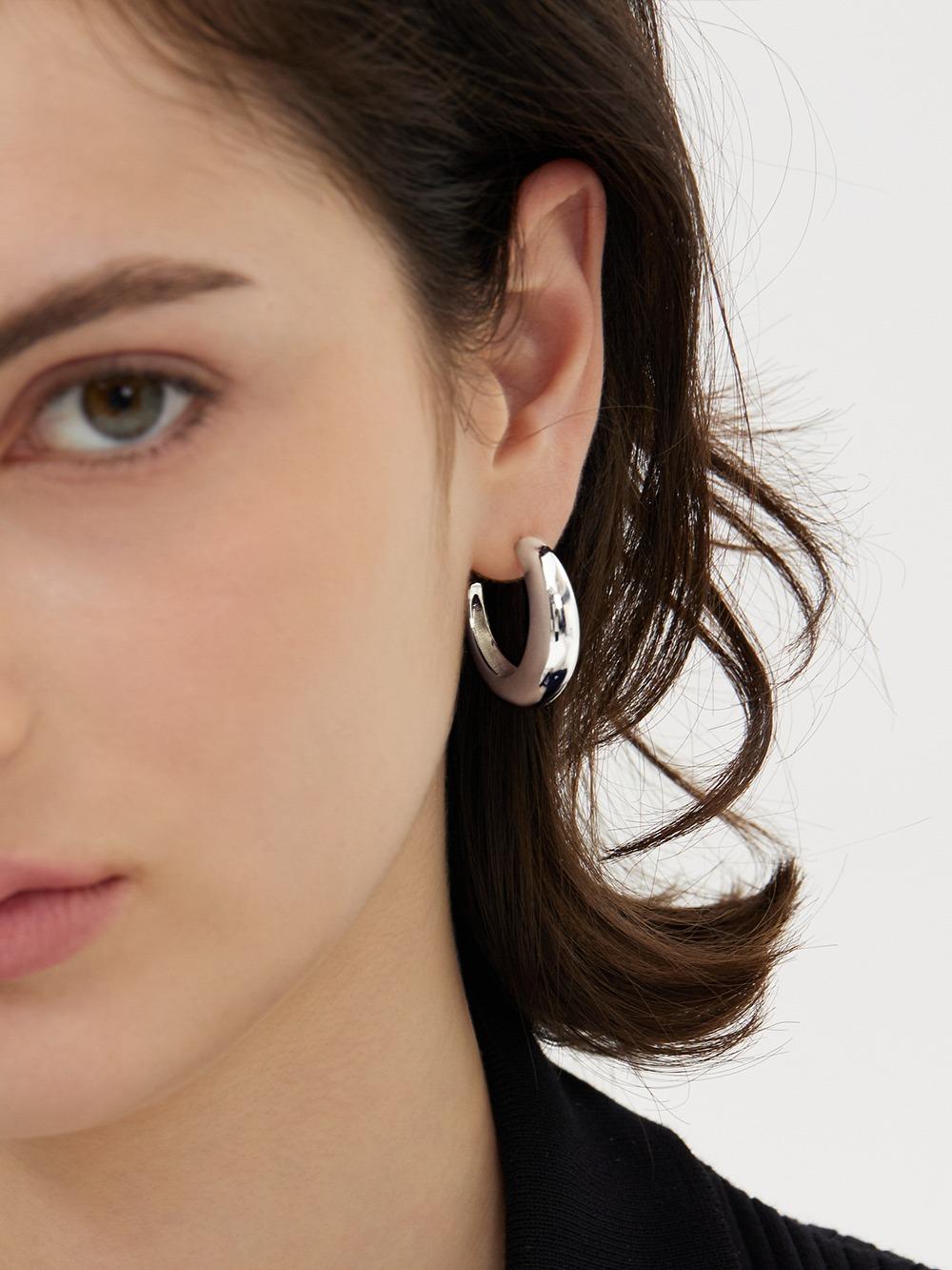 샴페인 풀문 (W) 빅 시클 귀걸이 HL2E53216WBXXX