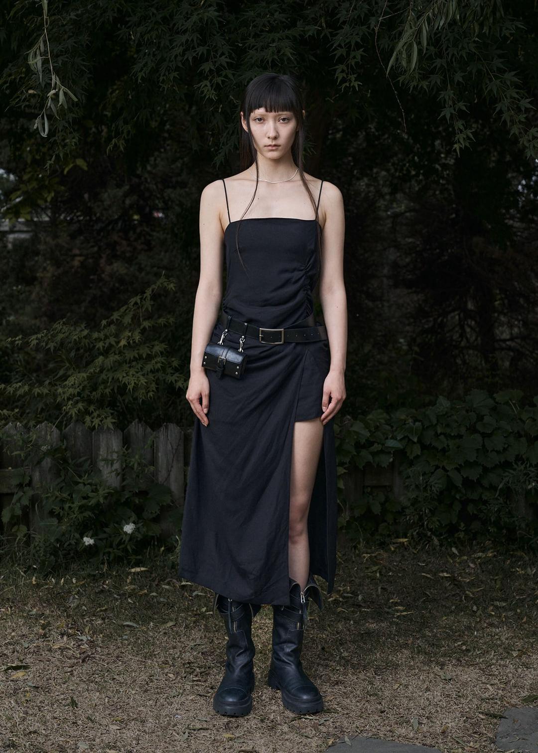 SHIRRING LINEN SLIT OPS, BLACK