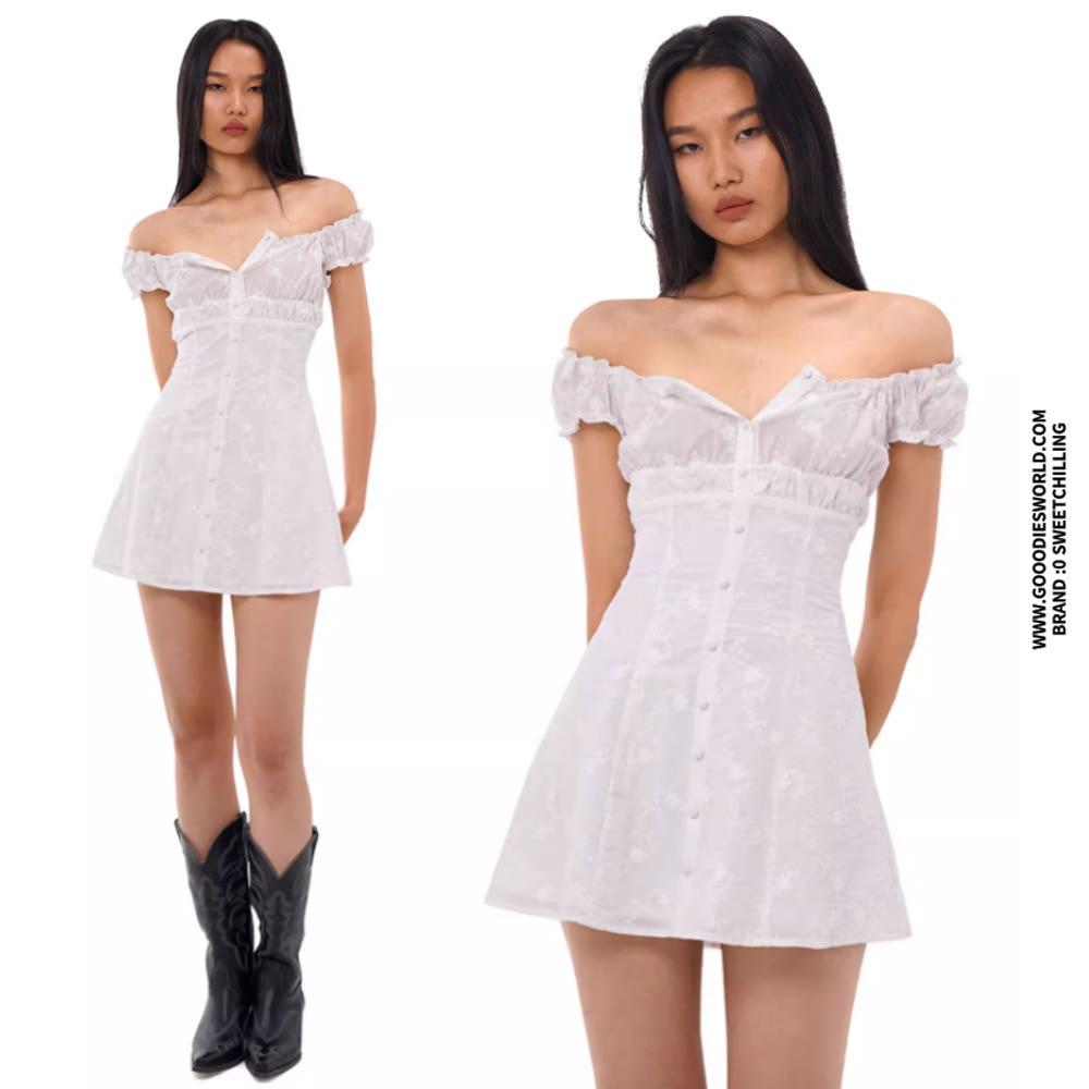 SWEETCHILLING 스위트칠링 원피스 오프숄더 셔링 미니 드레스 (화이트)