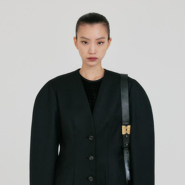 ZERO Oversized Shoulder Hourglass Jacket - Black