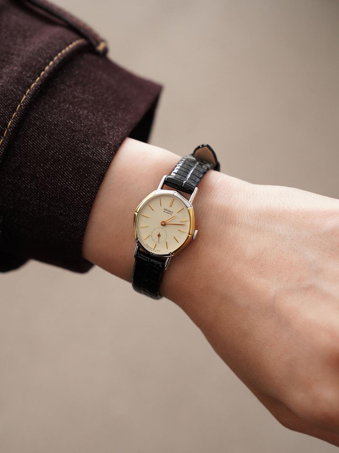 [Seiko] 1982 Clara Two-Tone Oval Quartz Watch