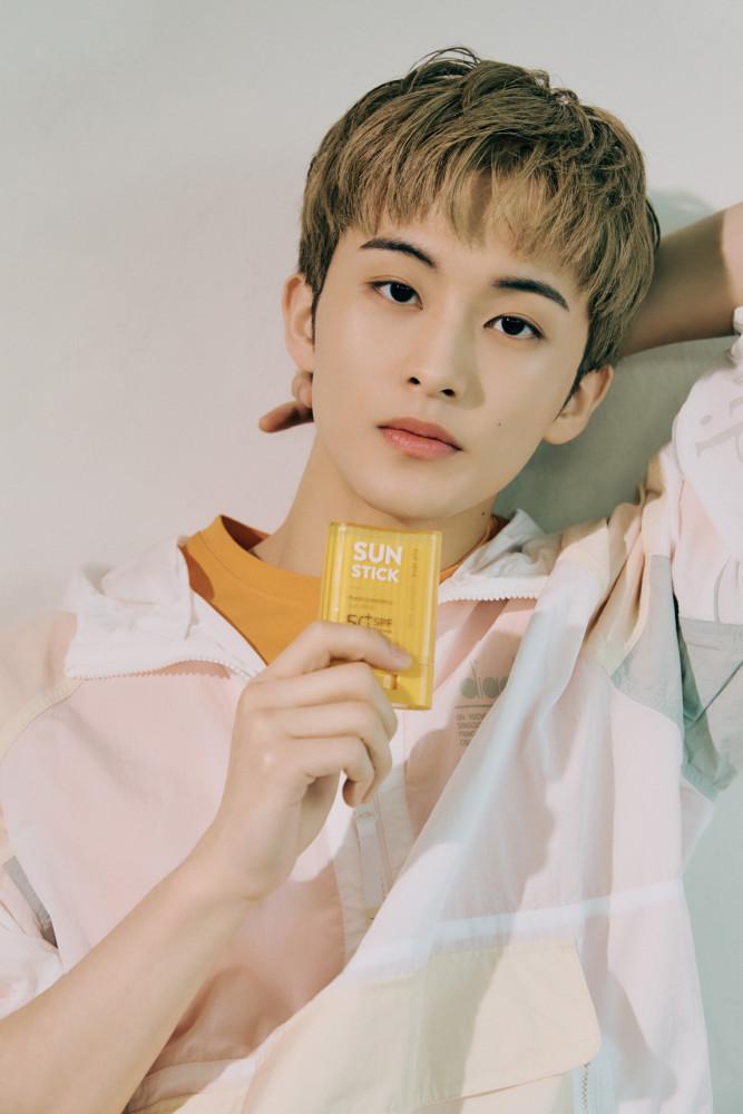 [1+1 / 총 2개] 캘리포니아 알로에 보송 선스틱 24g SPF50+ PA++++