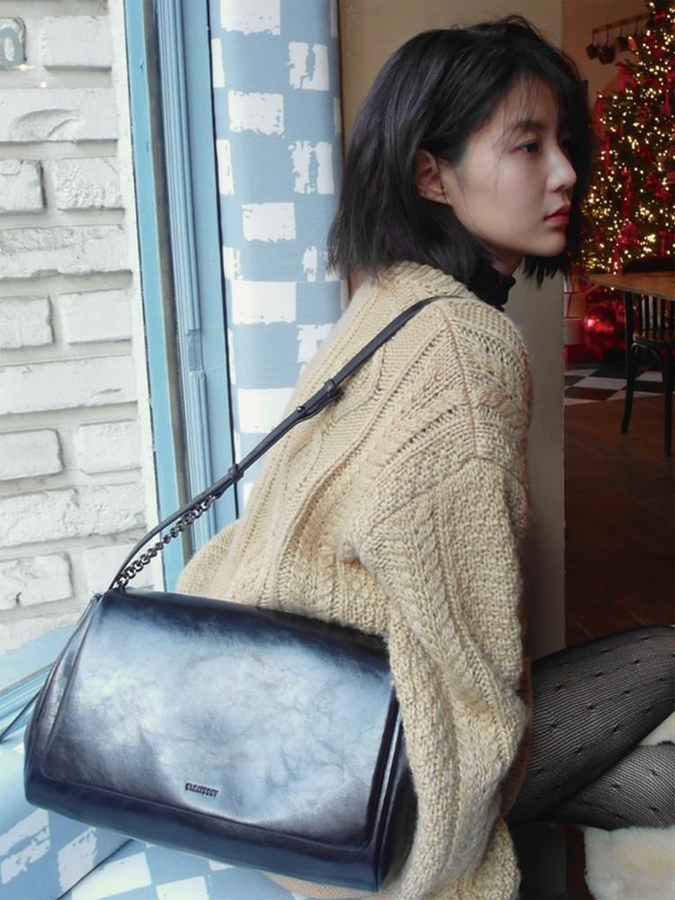 임현주 Pick - Lettre Large bag Blackcurrant 레터  라지 백 블랙커런트