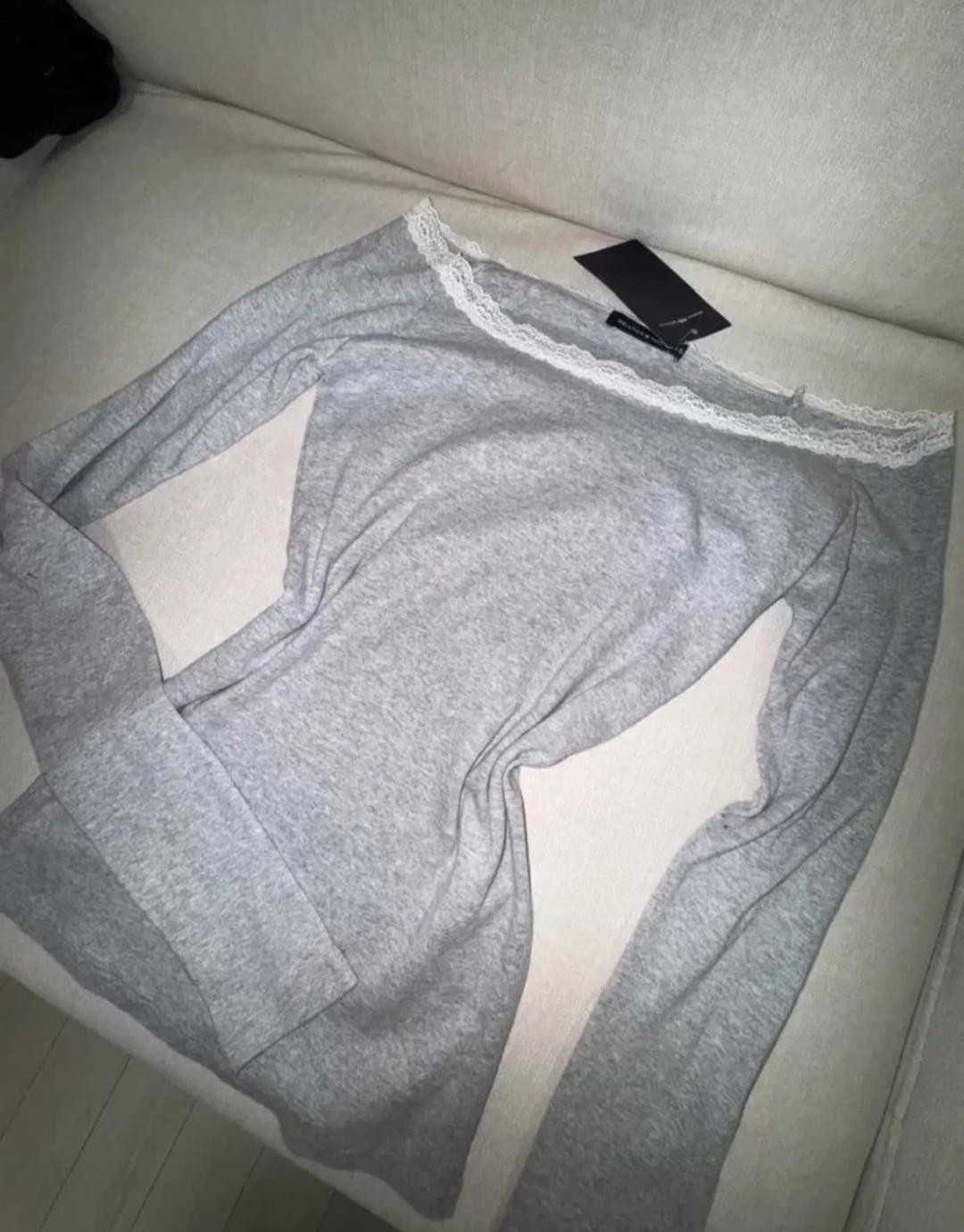 브랜디멜빌 레이스 오프숄더  | 후루츠패밀리