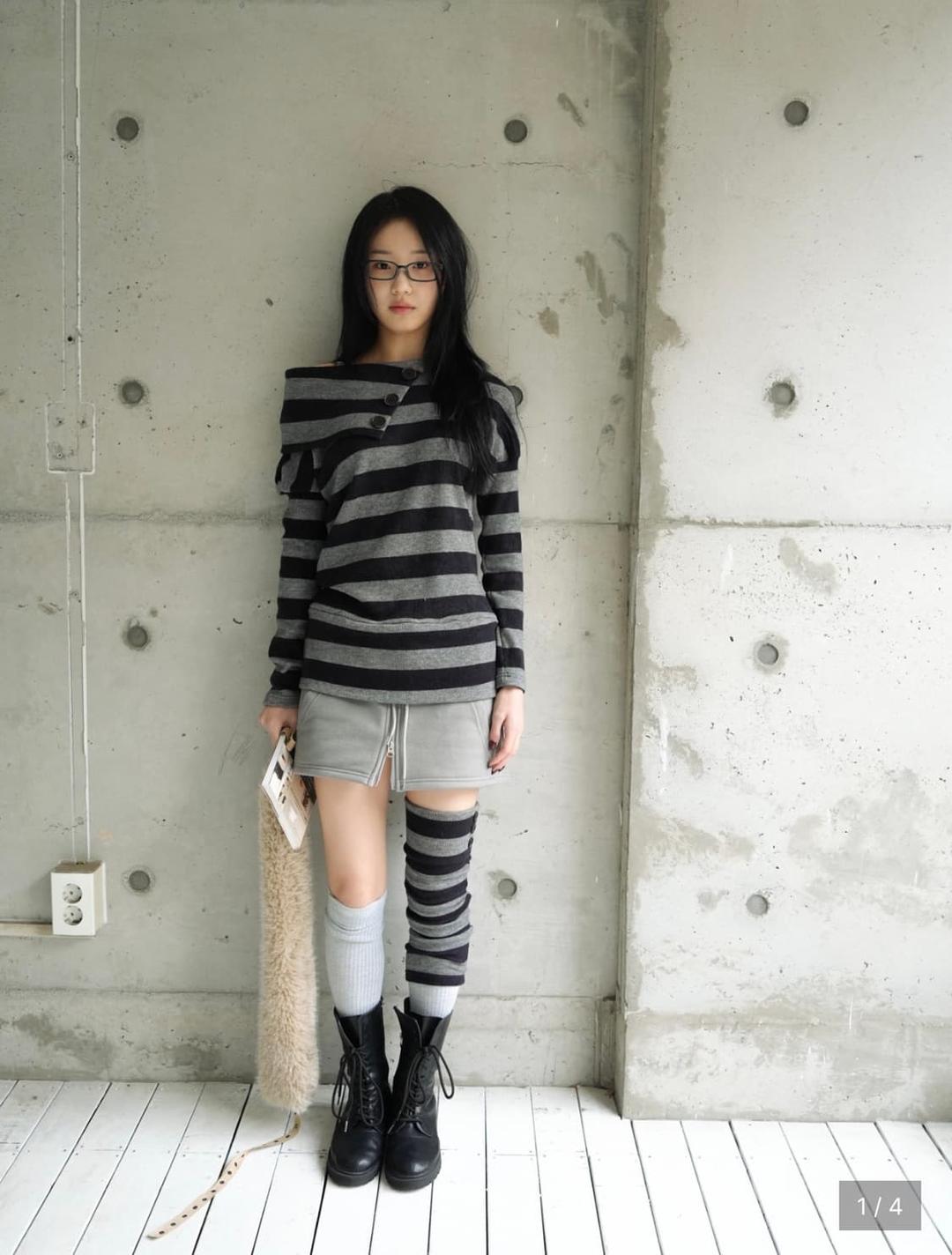 인앤양 Nana turtleneck black | 후루츠패밀리