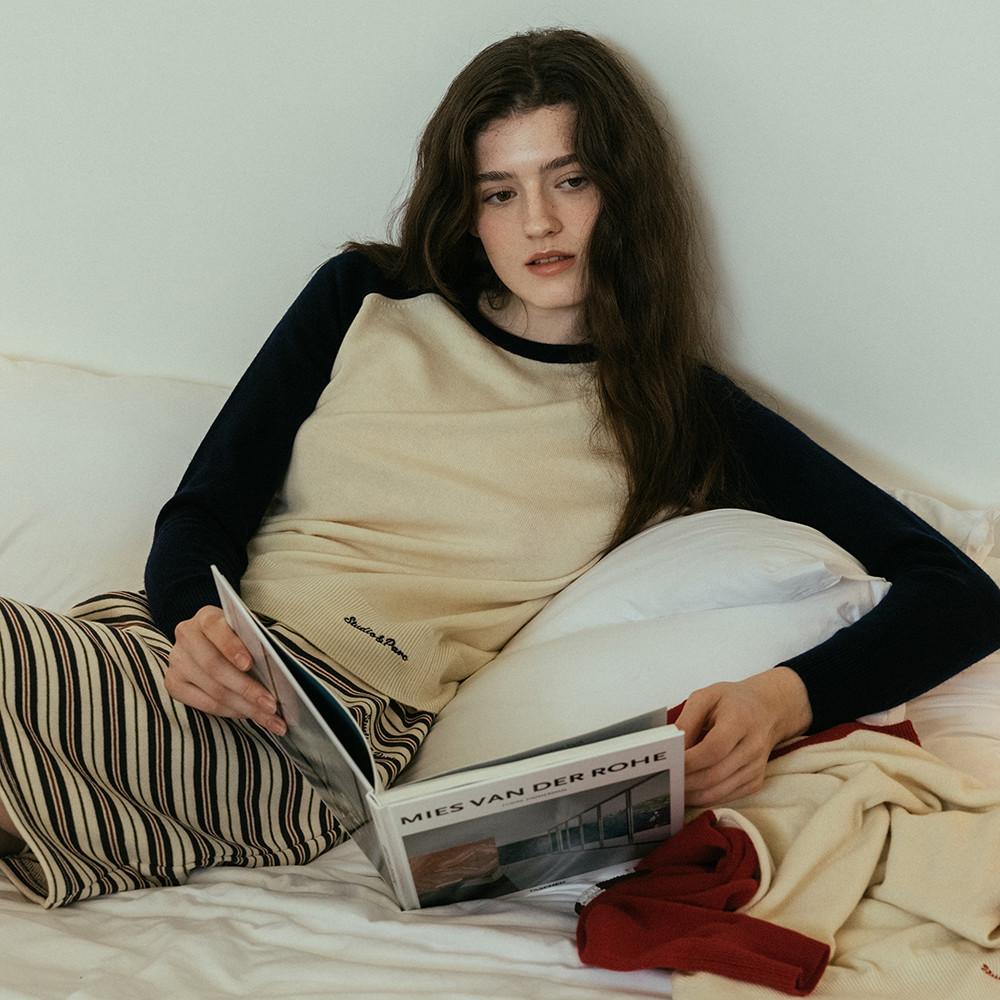 [스튜디오앤파르크] 라글란 배색 울 니트_네이비