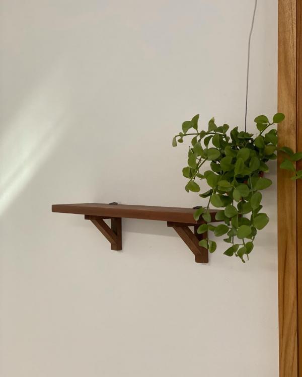 Titi shelf (티티 벽선반) 우드선반 원목선반 무지주 무타공 미니선반