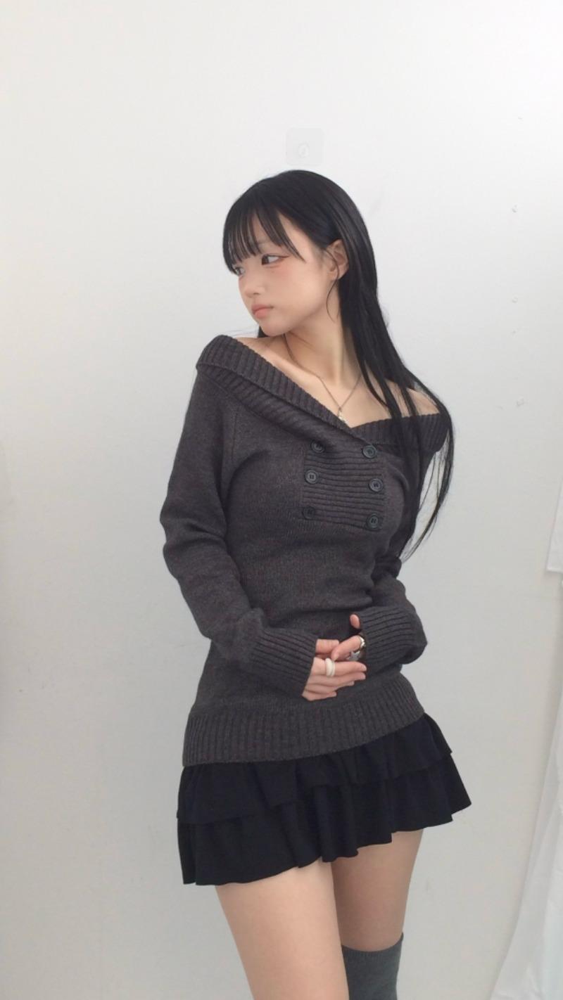 (2 C ᵒ l o🅡) 버튼 숄카라 니트