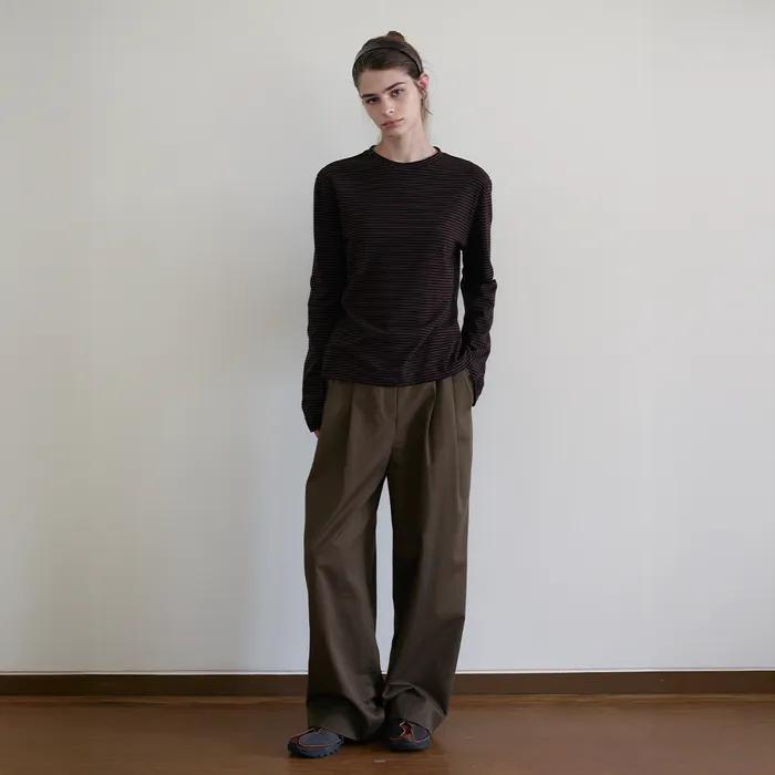 Two-Tuck Chino Trousers_Khaki