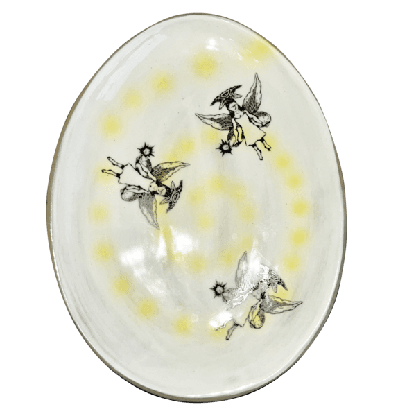 Yellow dot swirling dish
