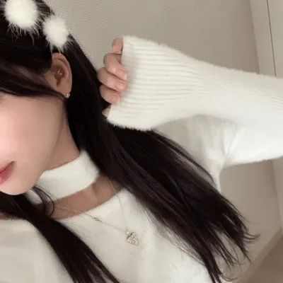 인기상품세일가ღ총 5개드려요! 추가금X ღ밍밍 폼폼이 밍크퍼 미니 집게핀 헤어핀 옆머리핀 6color / 발레코어 폼폼이 집게핀 머리핀 미니헤어핀 크리스마스 연말룩 파티룩  데일리