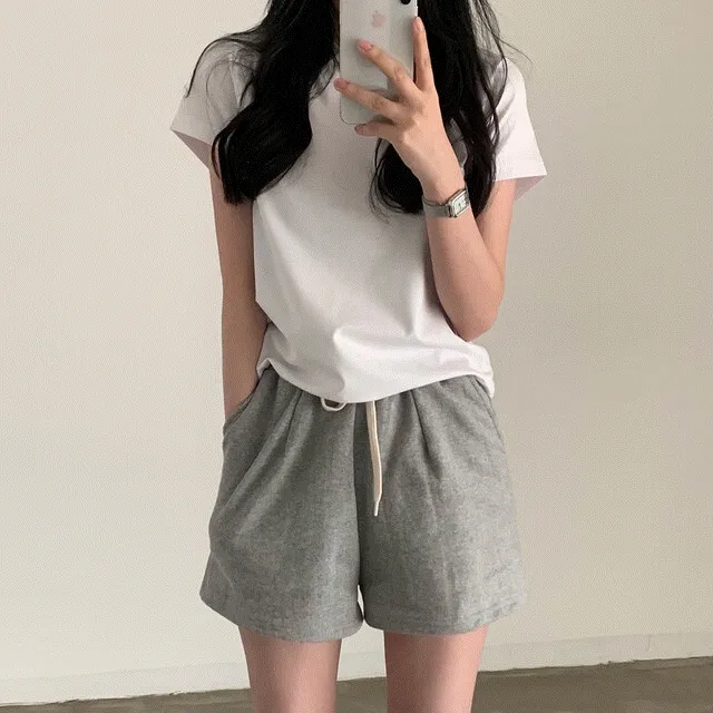 [굿원단] 예쁜 흰티 세비지 라운드 반팔 티셔츠 - t