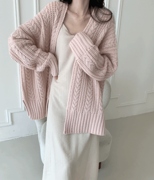 반하니 베리하❤️케이블 꽈배기 루즈 오버핏 트임 가디건 3color