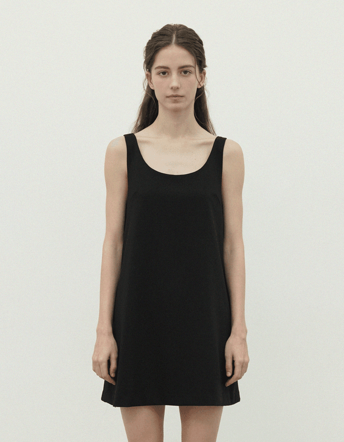 [made] A-line mini dress_black