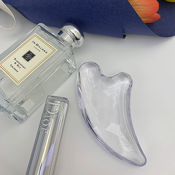 <핫아이템! 예쁘게셀프마사지> 크리스탈투명괄사마사지기 마사지 괄사마사지 페이스마사지 림프선마사지 투명괄사 홈케어 크리스탈 원석마사지 하트괄사 대형괄사