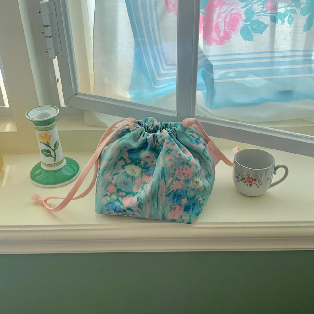 mint green floral pouch (2types)