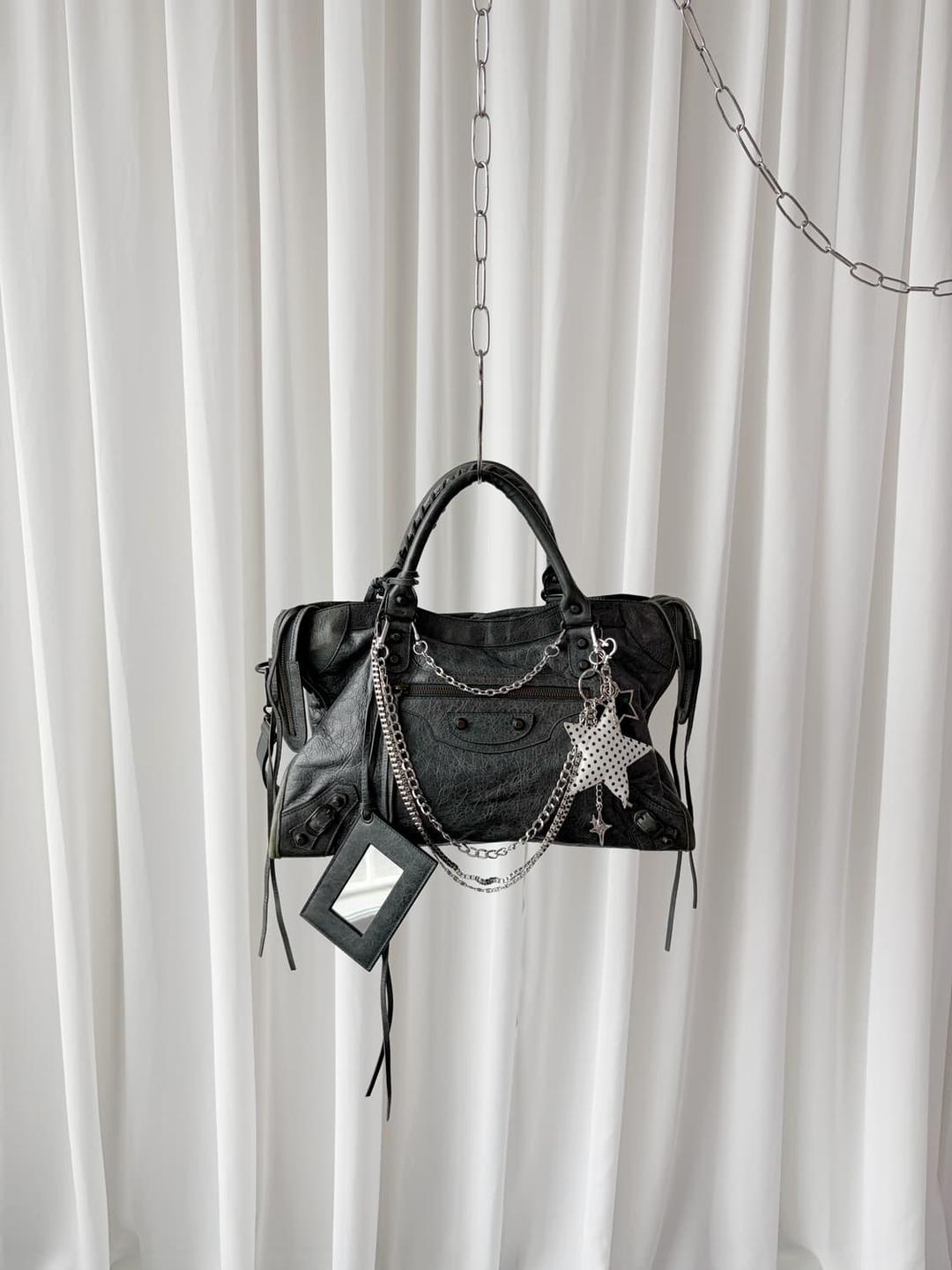 발렌시아가 클래식 시티 모터백 | 후루츠패밀리