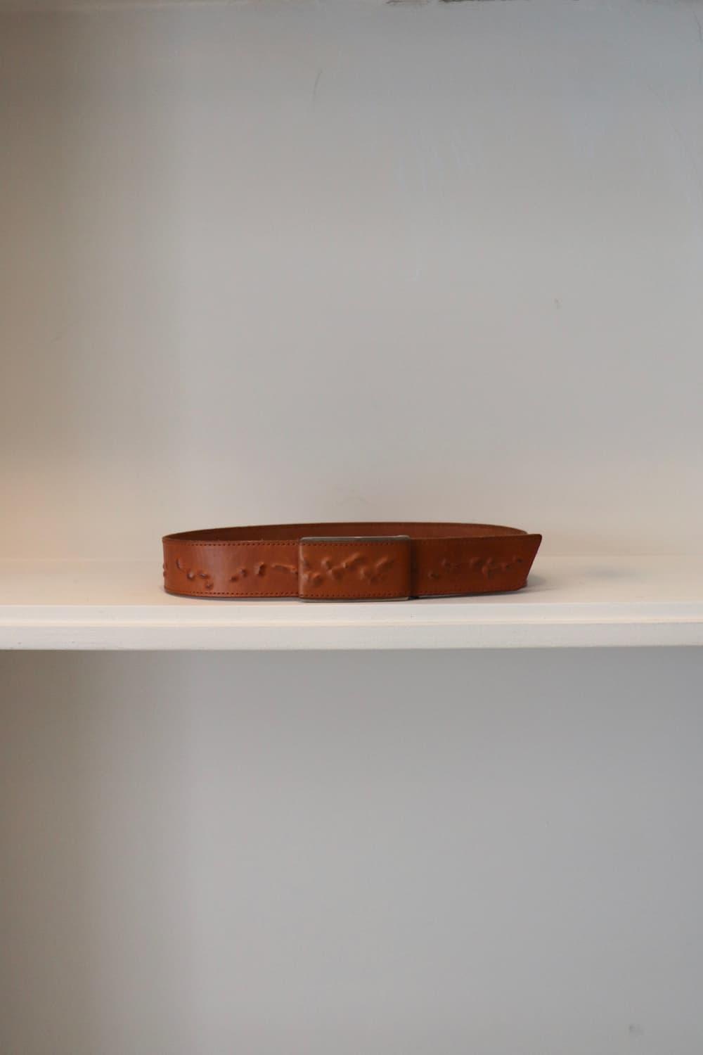 ISSEY MIYAKE / leather belt | 후루츠패밀리