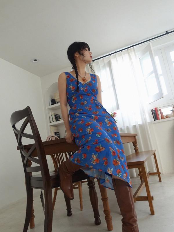 ♥︎ONLY VIVIC♥︎SHANGHAI FLORAL V-NECK LONG DRESS