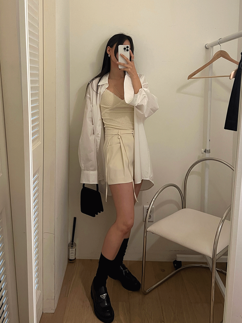 CHIC STRING SHORTS