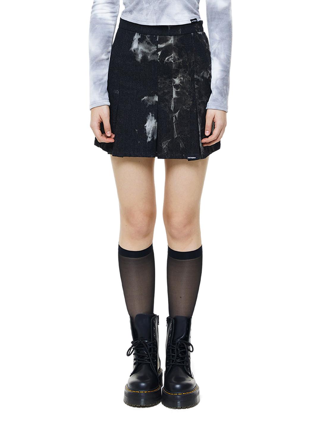 PLEATS WASHING DENIM SKIRT