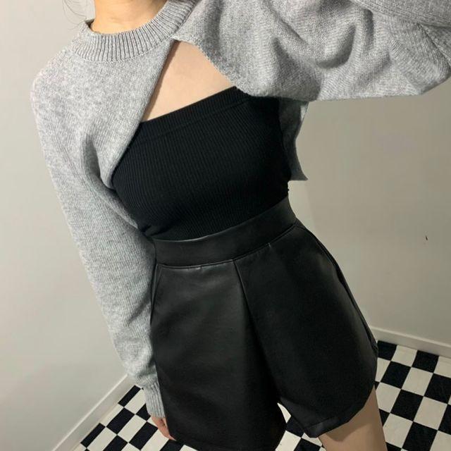 (가을신상) 레더 숏팬츠 라인보장! 2col 기본템 레더팬츠 숏팬츠 가죽 반바지 레더반바지 a라인 허리쏙 강추!