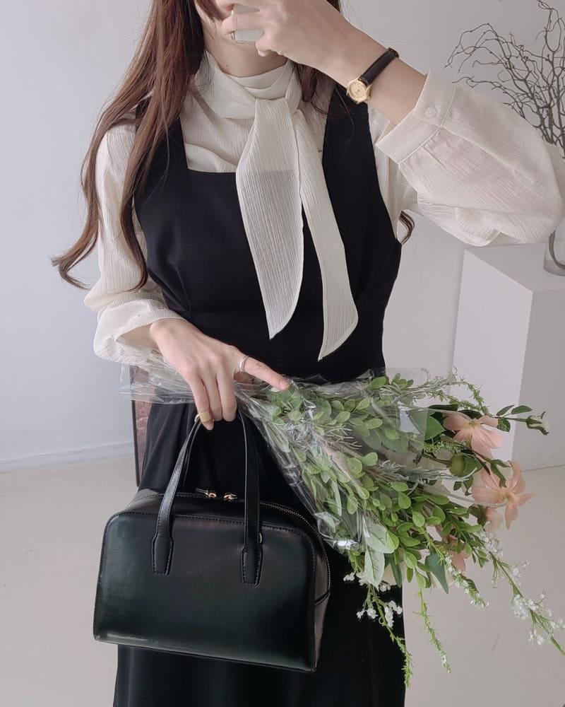 [무배]린느 반폴라 타이 블라우스