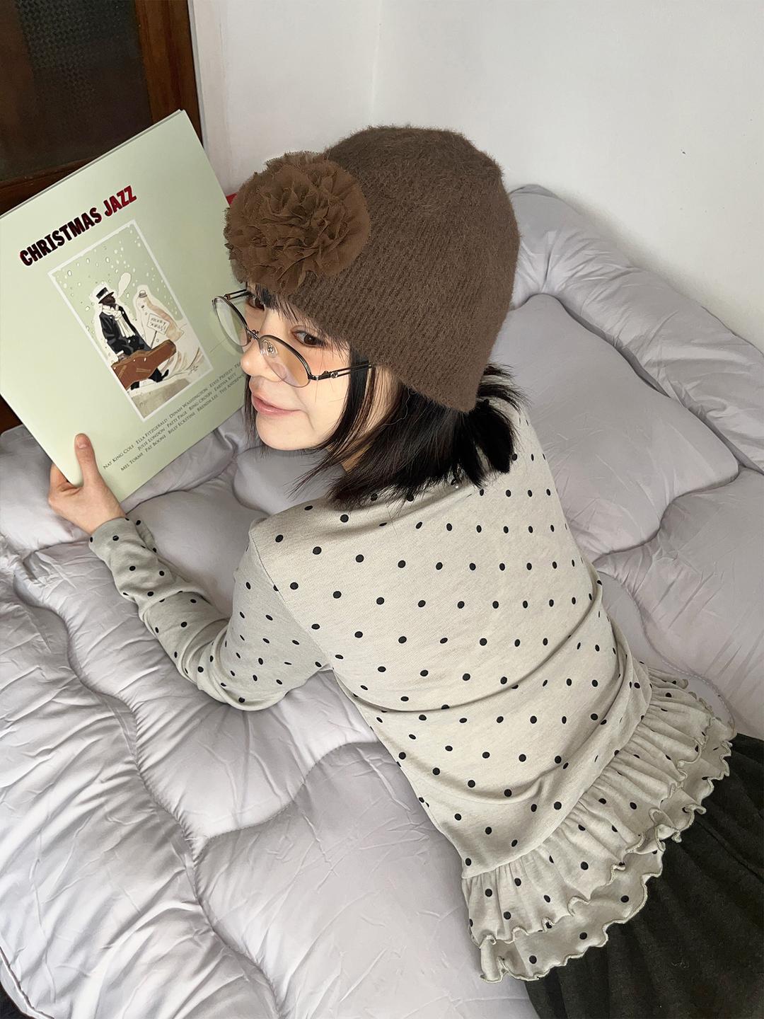 애쉬그레이 dot 프릴T