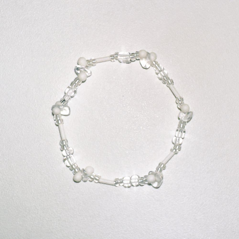 오무무 little white flower braclet 작고 흰꽃 비즈 백수정 팔찌