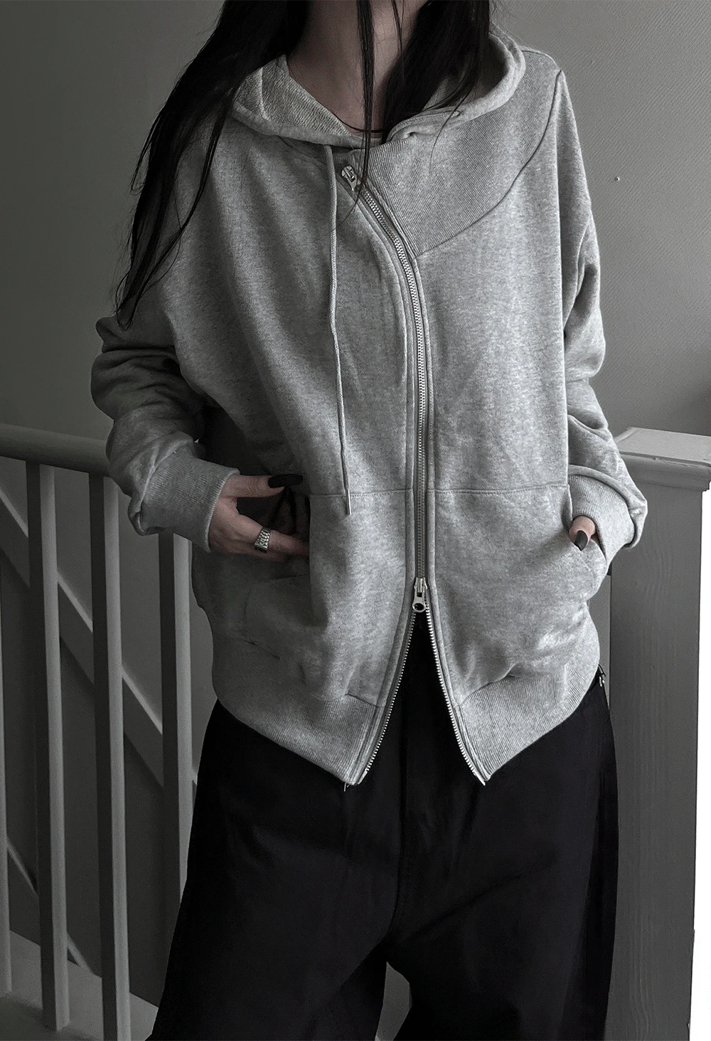 diagonal zipper hood zip-up