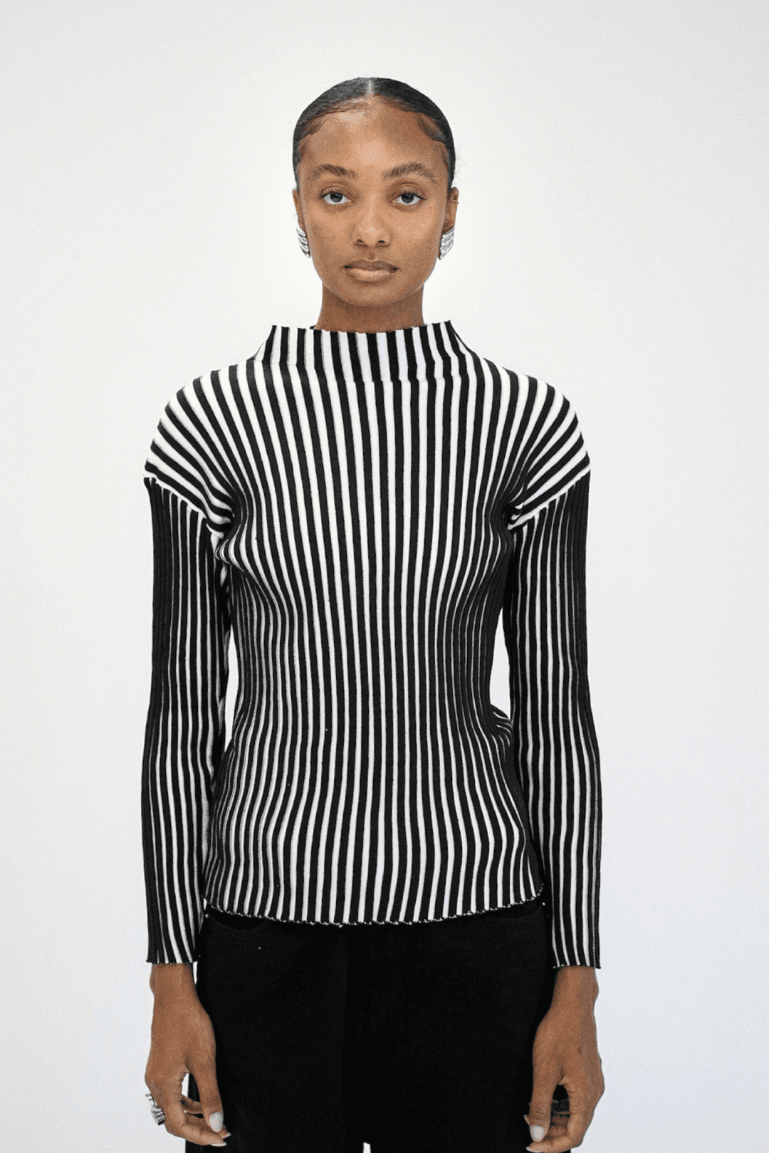 BLACK VELVET STRETCH SWEATER