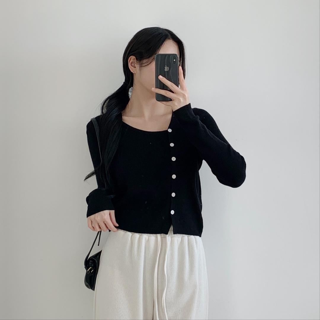 클로드모어 [봄신상/유니크/사선단추/크롭/슬림여리핏/데이트룩] 사선단추 언발 가디건 6color