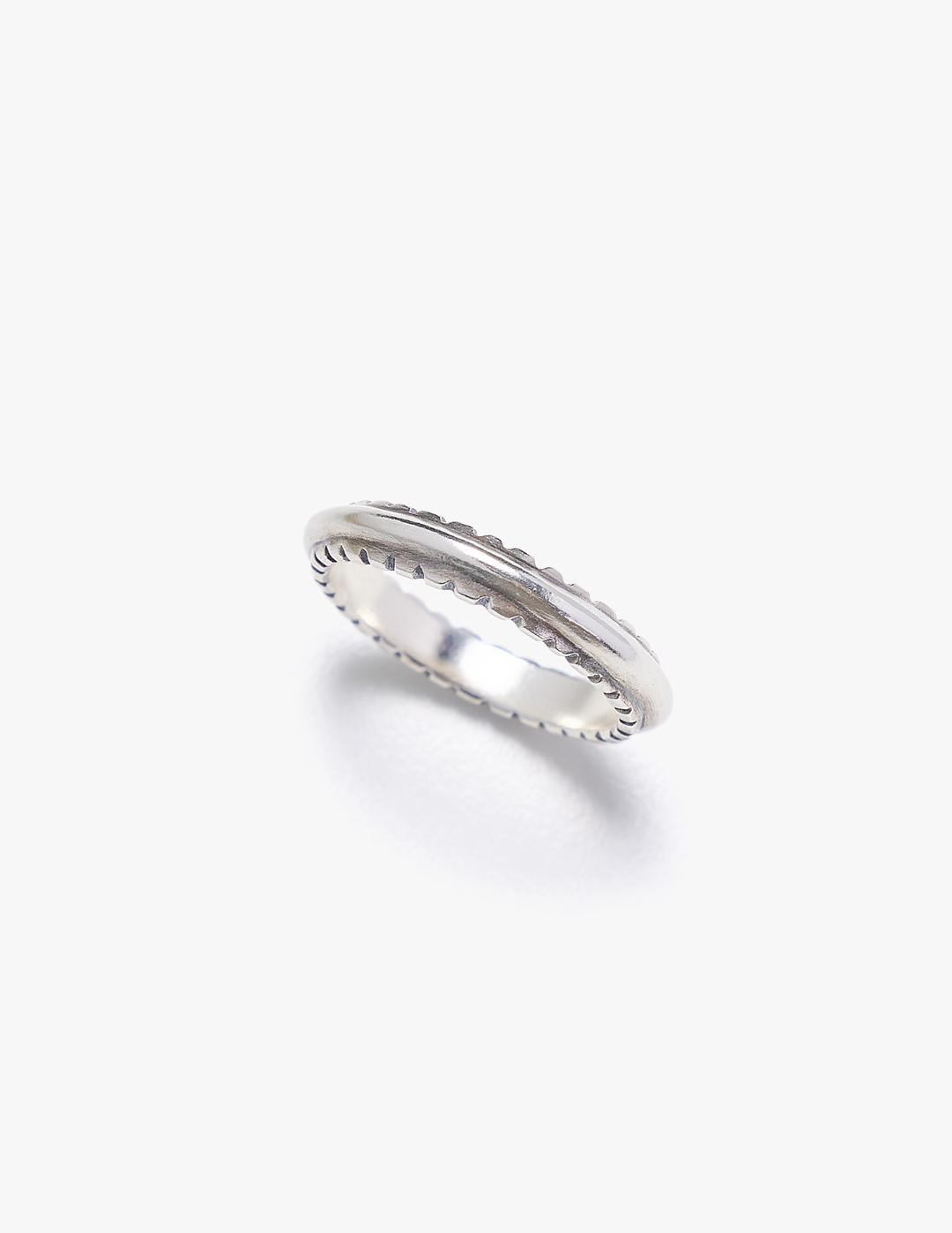 SIDE DETAIL SILVER RING