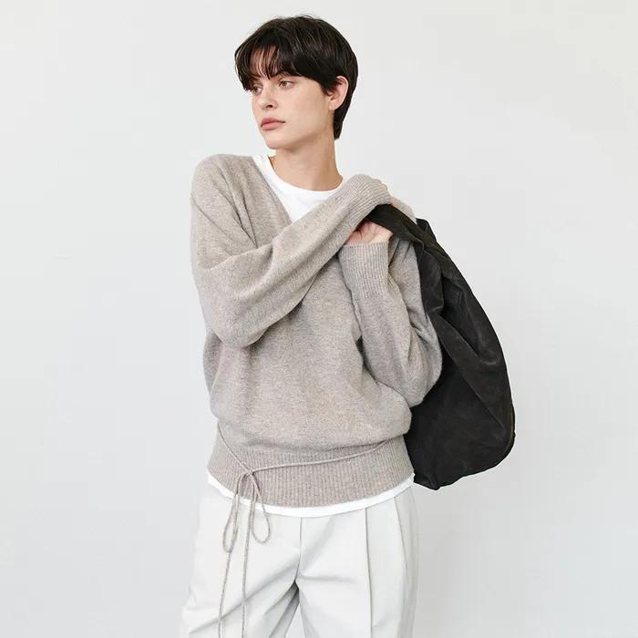 WHOLEGARMENT V NECK KNIT - BEIGE