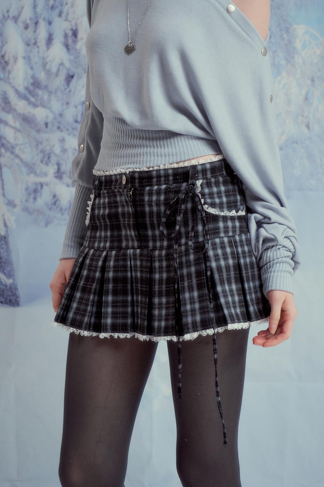 LACEBERRY CHECK SKIRT (BK)
