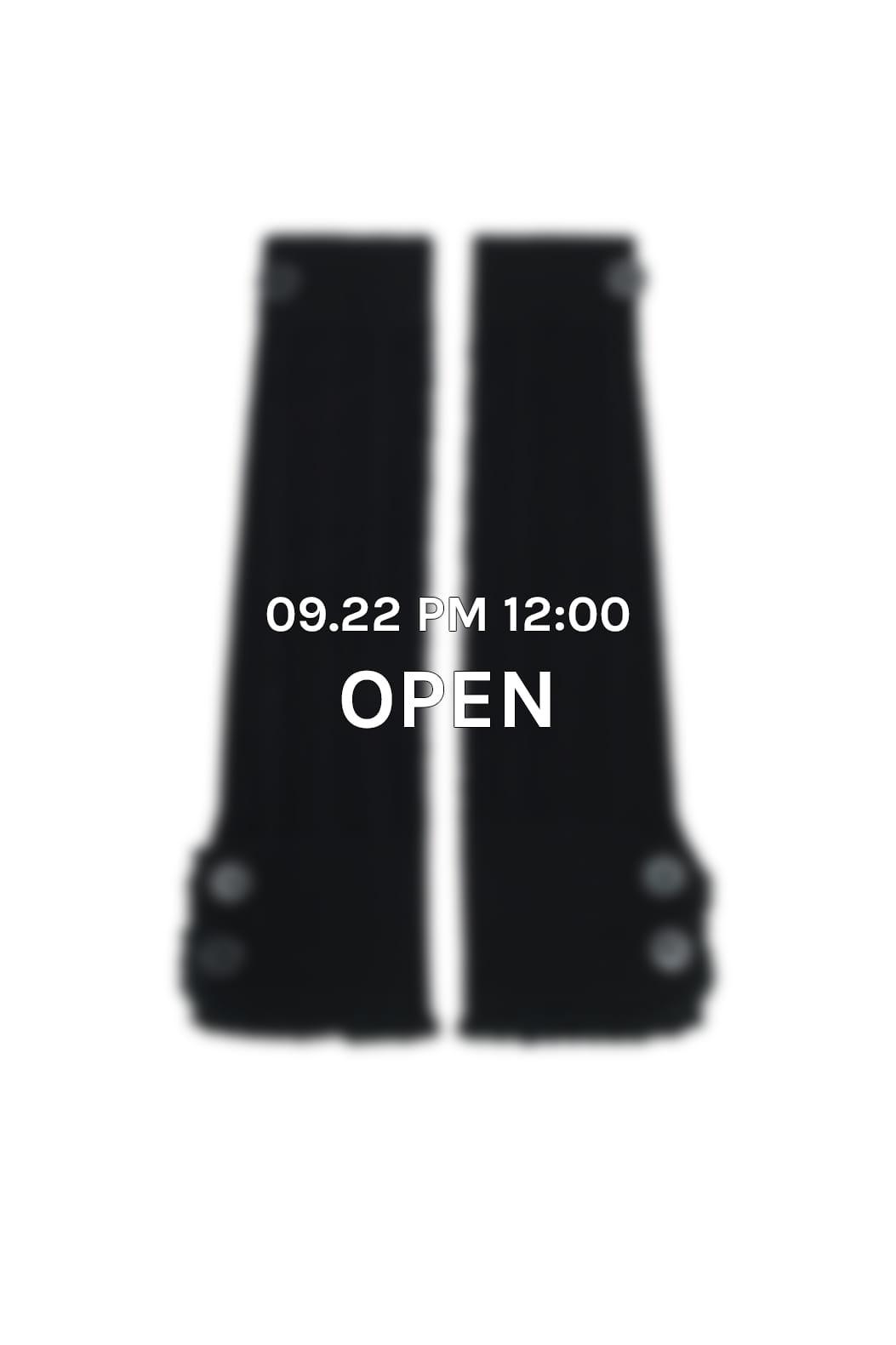 Button cable knit leg-warmer (Black)