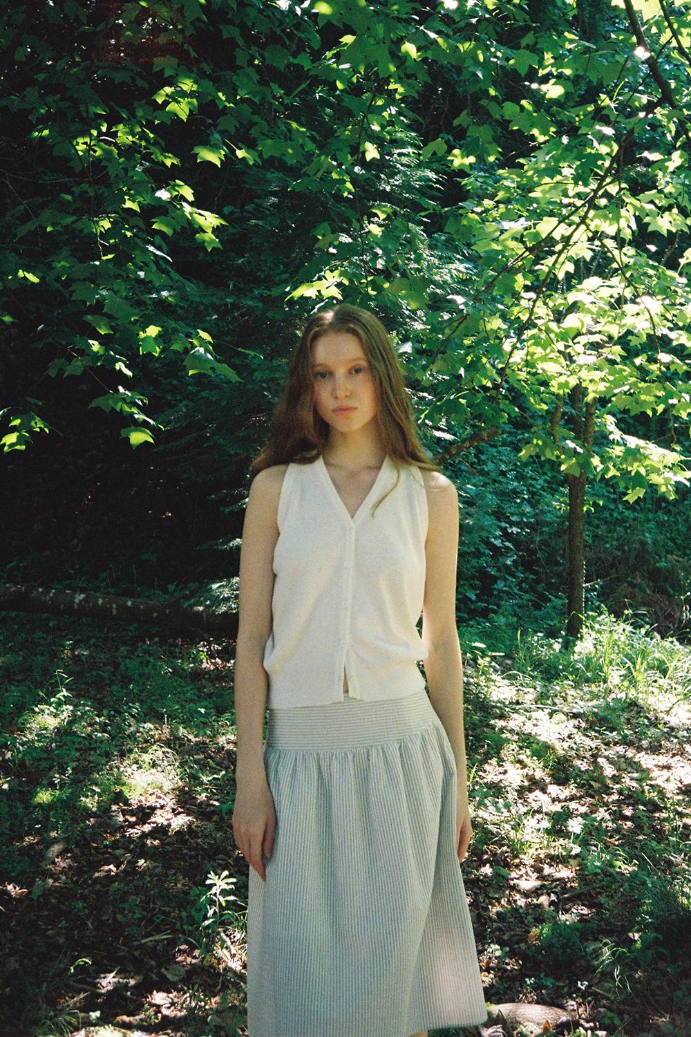 Annie Halter Vest (ivory)