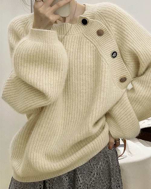 스파티 버튼 니트