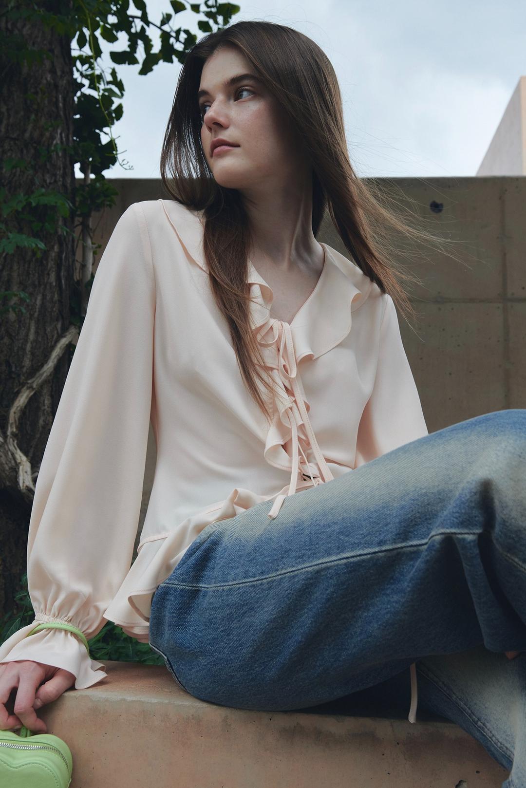 CHIFFON RUFFLE BLOUSE