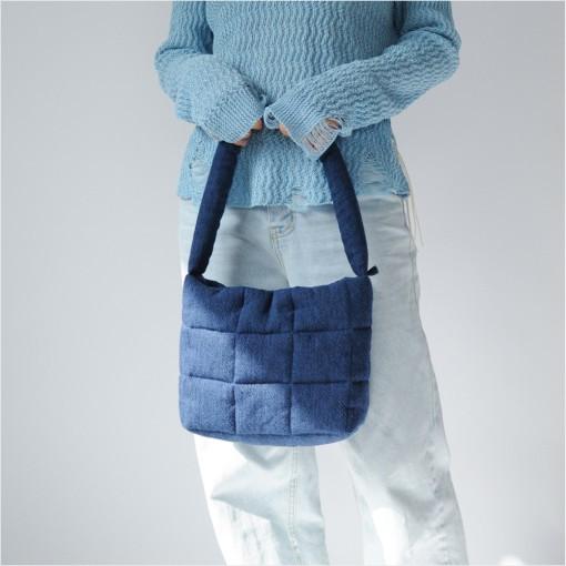 [아이원트모어] 크래커 숄더백 (블루베리 blueberry)