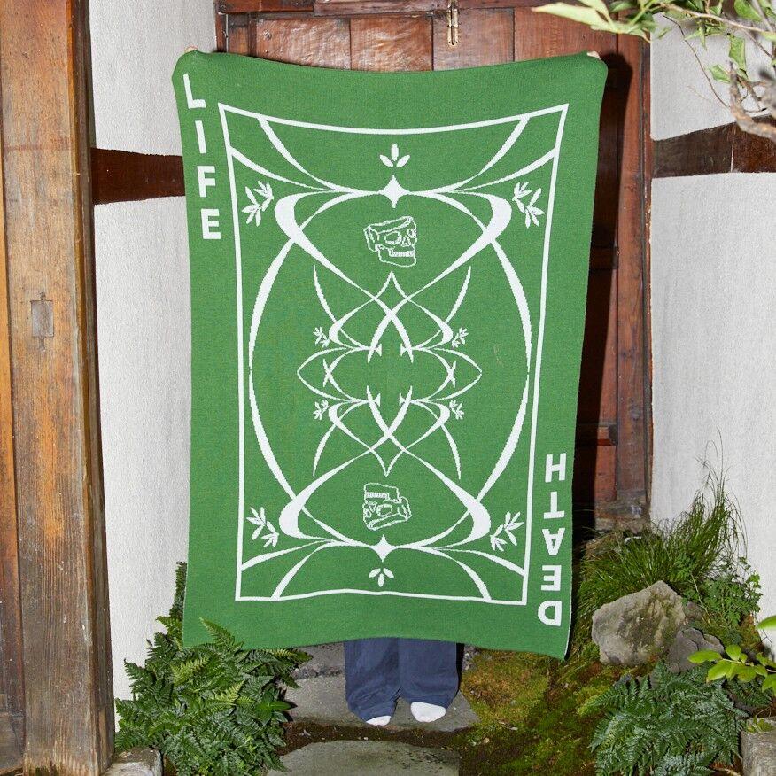 라이프 위드 데스 그린 니트 블랭킷