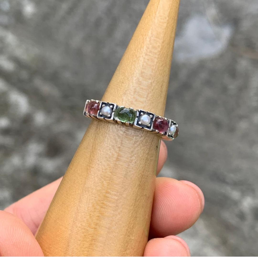 fancy sapphire & seed pearl half ring