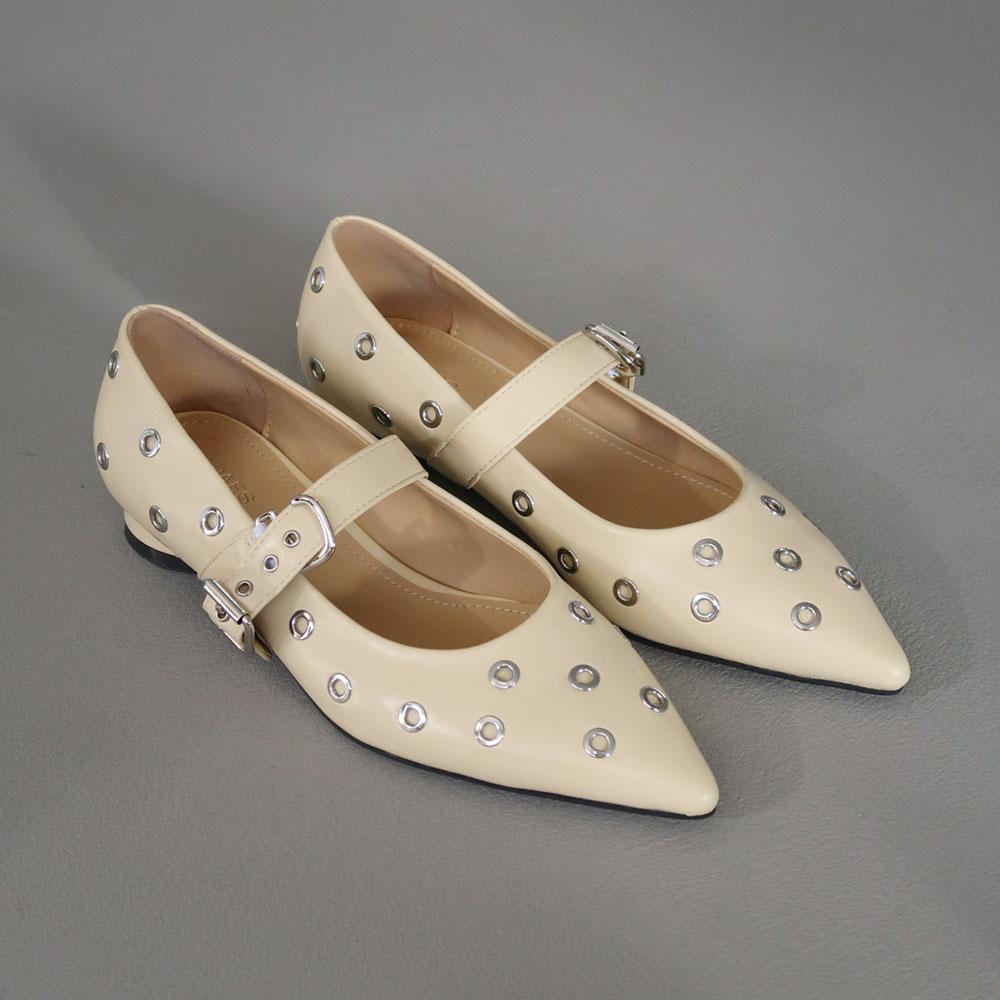 Eyelet Buckle Flat / Butter