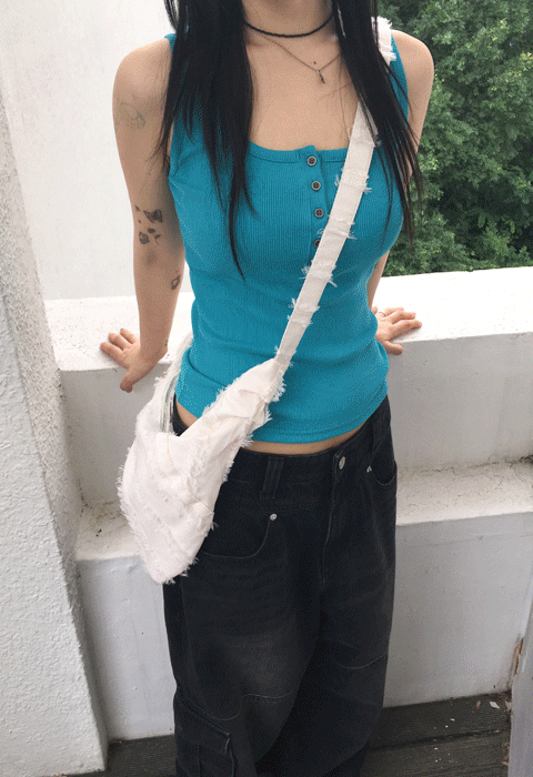 이즈이즈 일부당일발송 [ee] Touch Button Sleeveless