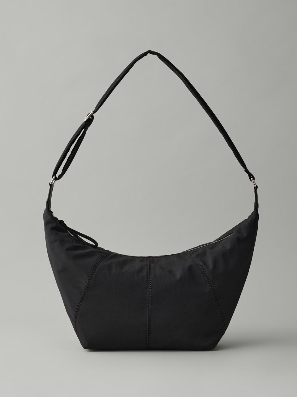 SLING BAG LARGE NYLON_BLACK