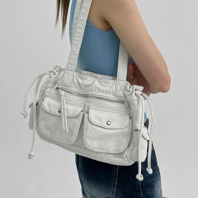 체미카 레더 포켓 숄더백