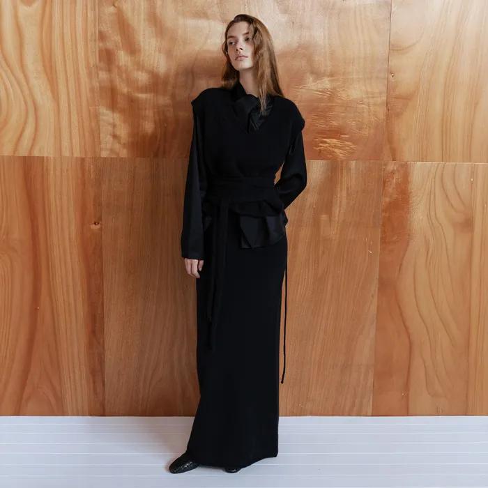 MERINO WOOL BLEND STRING KNIT SKIRT - BLACK