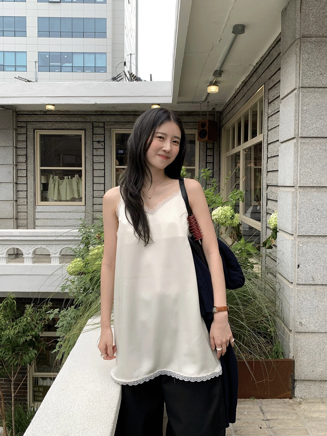 DW. Cream Satin Layered Dress